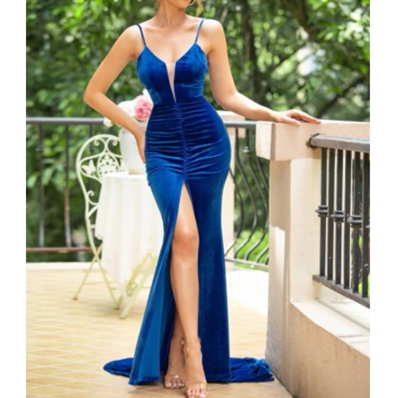 Luxe ruched slit thigh open back party formal holidays dress - Picture 4 of 9